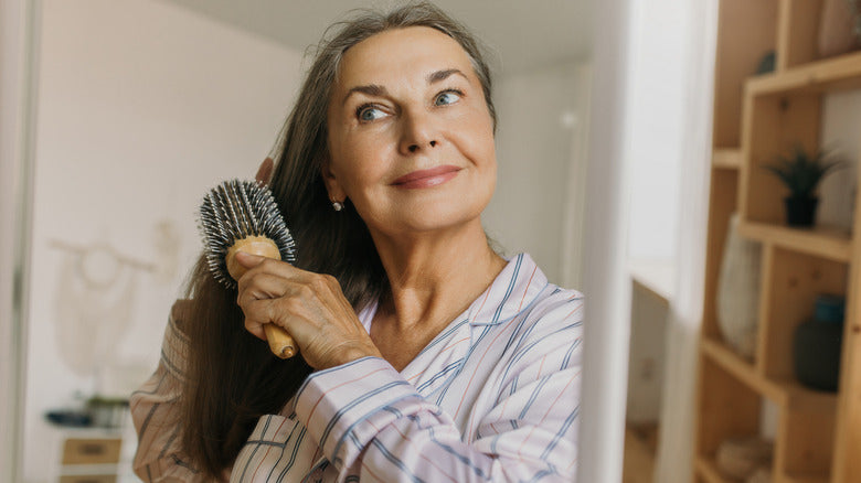 the-wrong-haircare-habits-can-contribute-to-hair-loss-1733330410.jpg__PID:33f55077-7de9-4348-80a4-a15996c83682